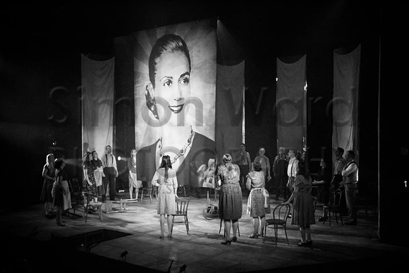 SWP_MTS-Evita_Act-1-13.07.15-3