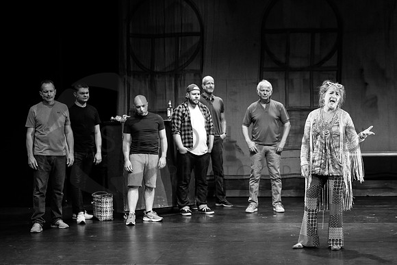 SWP_MTS_Full-Monty_040722-596